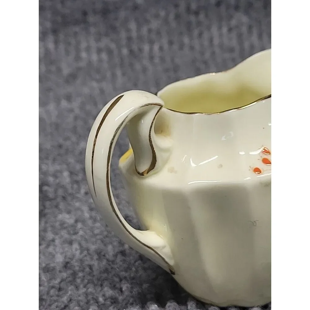 Vtg Paragon‎ China Loretta Scalloped Cream & Sugar Yellow Bone China - Picture 6 of 9